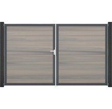 Dvojitá drevená brána s kovovým rámom pre vonkajšie použitie