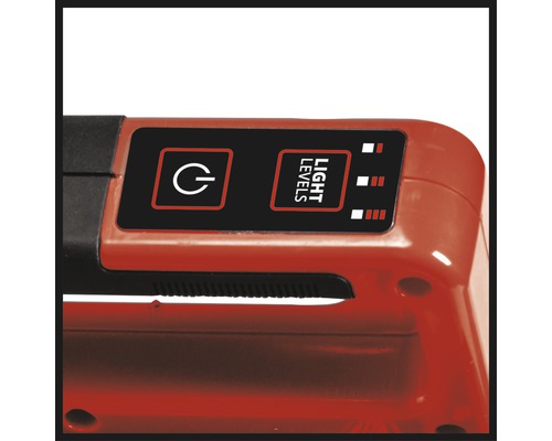 Detail svietidla s vypínačom na zapnutie a vypnutie a na nastavenie úrovne osvetlenia.