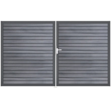 Dvojitá drevená brána s rukoväťou