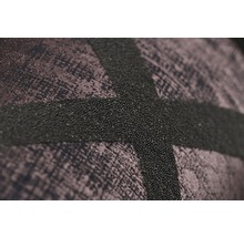 Detail textilnej tapety s krížovým vzorom