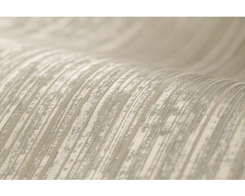 Detail tapety s pruhovaným vzorom