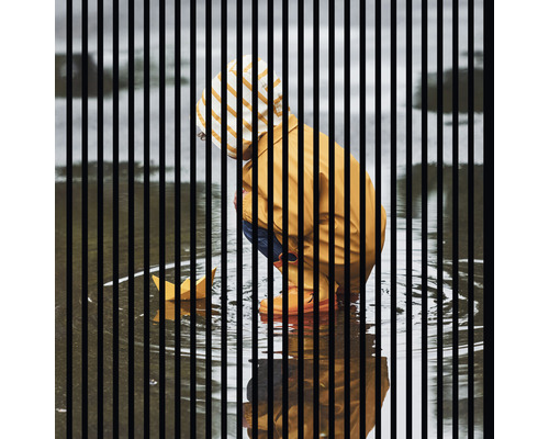 Dizajnový akustický panel DIGI03J 19x1133x1195 mm Dieťa so žltým pršiplášťom a papierová loďka v kaluži