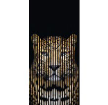 Portrét leoparda za čiernymi pruhmi