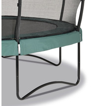 Detail záhradnej trampolíny s ochrannou sieťou