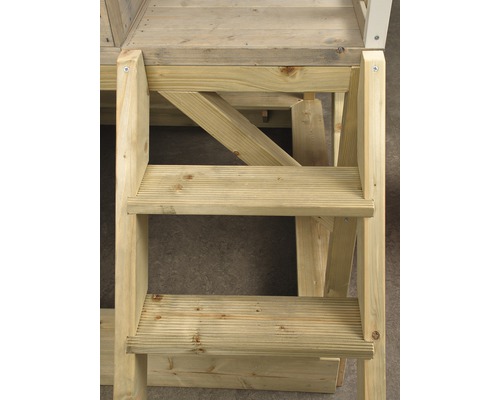 Drevené schody pre hraciu vežu