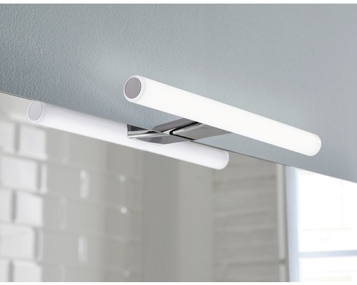 Kúpeľňové svietidlo s technológiou LED na montáž nad zrkadlo