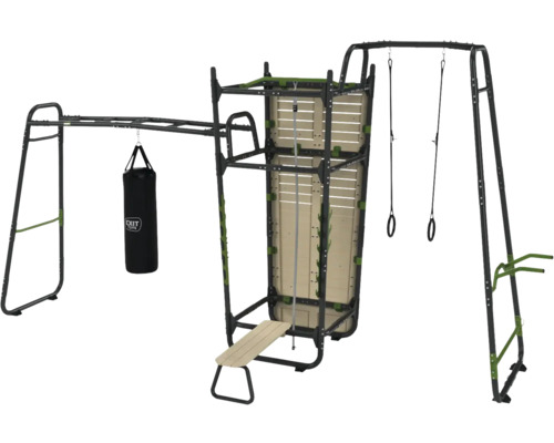 Multifunkčná vonkajšia fitness zostava s rôznymi cvičebnými pomôckami, ako je lavica na činky, hrazda a boxovacie vrece.