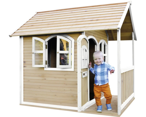 Drevený hrací domček s dieťaťom vo vchode