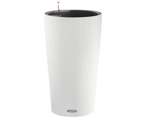 Vysoký kvetináč so zavlažovacím systémom