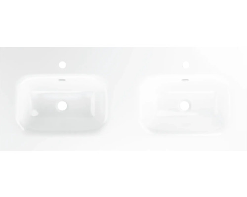 Dve biele umývadlá na dosku do kúpeľne