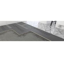 Podlaha kúpeľne s izolačnými doskami SwissPor Board a dlaždicami