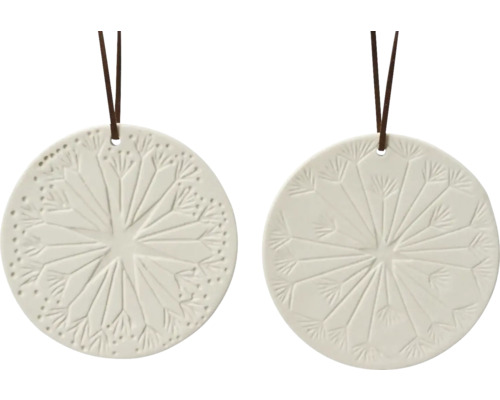 Dva keramické vonné prívesky so šnúrkou a kvetinovým vzorom