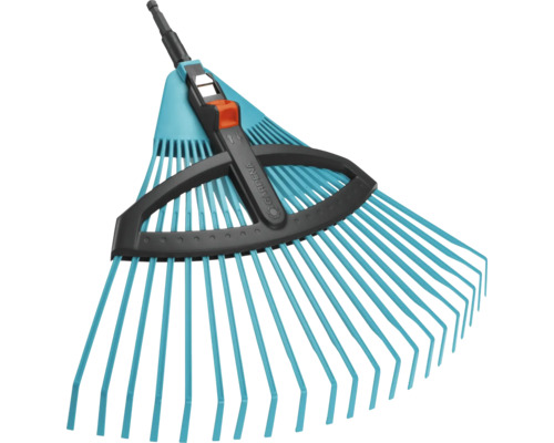 Nastaviteľné hrable Gardena s plastovými zubami.