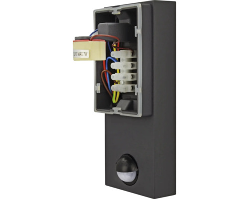 Pohybový senzor s otvoreným puzdrom na inštaláciu