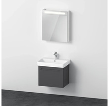 Kúpeľňa s umývadlom, umývadlovou misou a zrkadlovou skrinkou s osvetlením