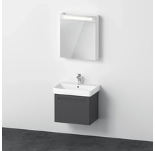 Kúpeľňa s umývadlovou skrinkou, umývadlom a zrkadlovou skrinkou s osvetlením