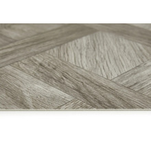 Detail vinylovej podlahy so vzorom rybej kosti