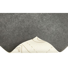 Sivá plstená doska so vzorom na spodnej strane