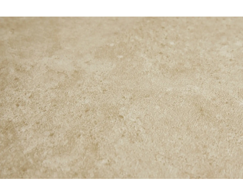 Detailný záber podlahovej dlaždice s matným povrchom