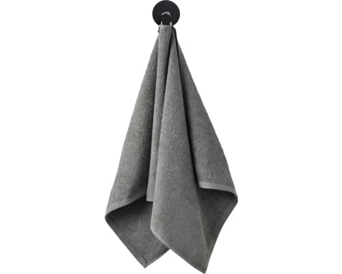 Sivý uterák visí na háku