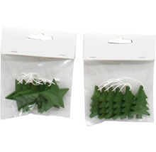 Dekoratívne predmety v tvare hviezdy a vianočného stromčeka v balení