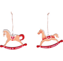 Dva drevení hojdací koni s nápisom ''Veselé Vánoce'' ako vianočná ozdoba