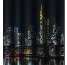 Panoráma mesta v nočnom pohľade