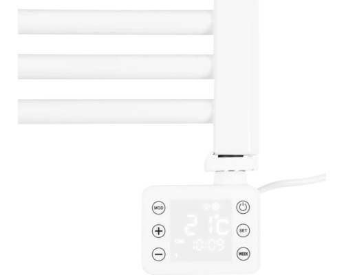 Biely radiátor na uteráky s digitálnym ovládaním na reguláciu teploty