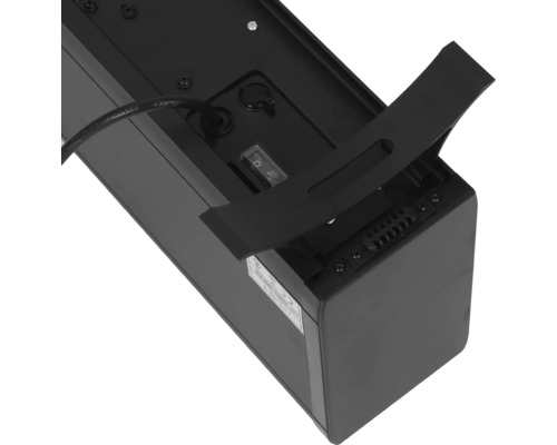 Zadná strana čierneho elektronického zariadenia s káblom, spínačom a držiakom