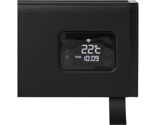 Detailný záber čierneho radiátora s digitálnym displejom.