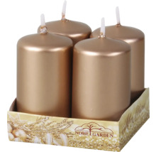 Štyri zlaté sviečky v balení.