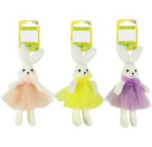 Tri figúrky veľkonočného zajačika s tylovými sukňami ako dekorácia