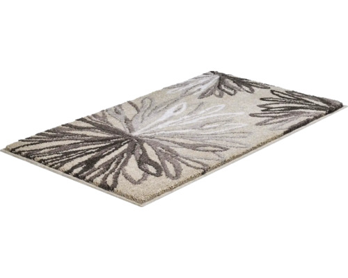 Koberec s kvetinovým vzorom