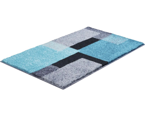 Koberec s geometrickým vzorom