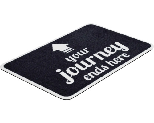 Rohožka so šípkou a nápisom Your journey ends here