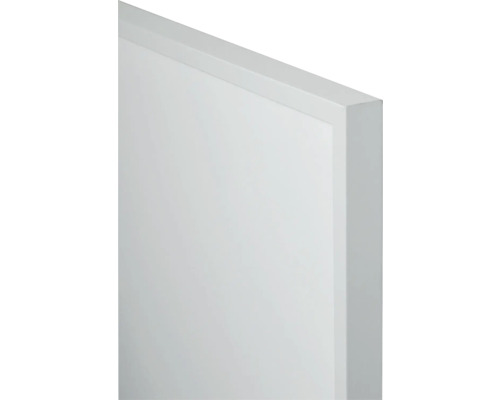 Detail bielych dverí