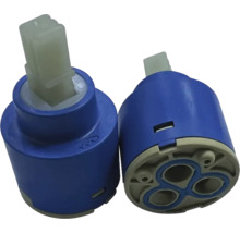 Dve keramické kartuše pre vodovodný kohútik