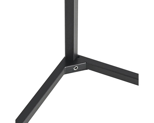 Detail spodnej časti stola