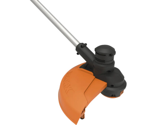 Krovinorez s ochranným krytom