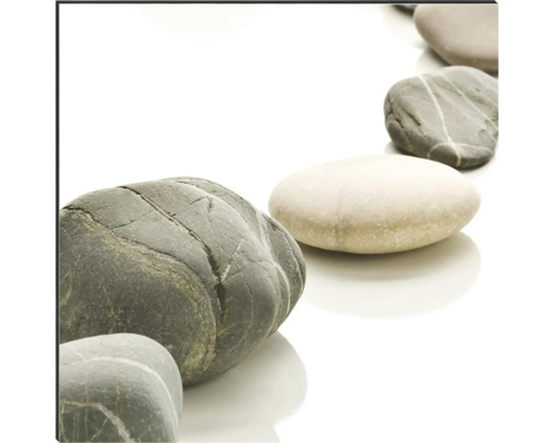 Rad leštených riečnych kameňov