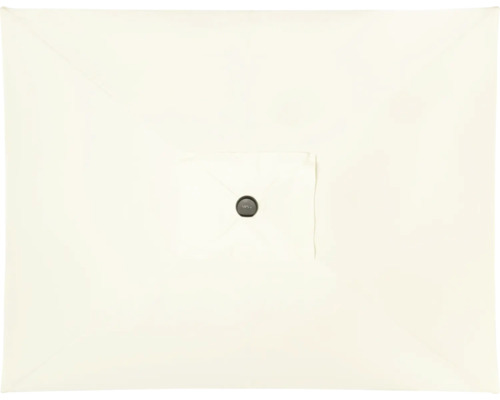 Pohľad na štvorcovú plachtu slnečníka