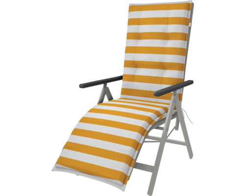 Záhradné ležadlo s pruhovaným polstrovaním