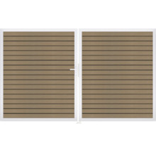 Dvojitá drevená brána s rukoväťou