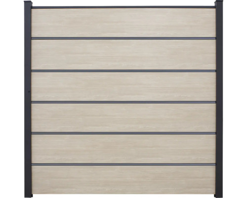 Záhradný plot z dreva a kovu