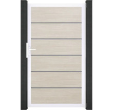 Drevená záhradná bránka s vodorovnými prvkami a rámom