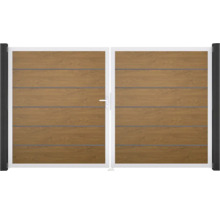 Dvojkrídlová brána s vodorovnými ozdobnými lištami