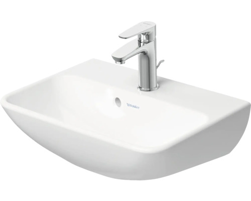 Umývadlo zo sanitárnej keramiky s vodovodnou batériou