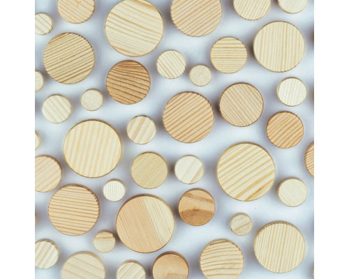 Pozadie s mnohými okrúhlymi kusmi dreva rôznych veľkostí