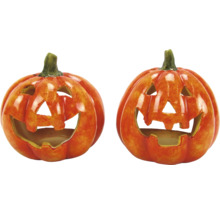 Dve vyrezávané Halloweenske tekvice