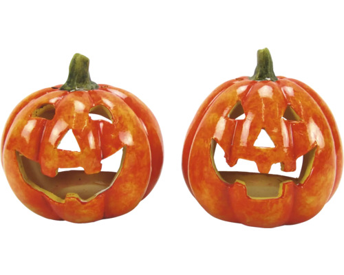 Dve vyrezávané Halloweenske tekvice